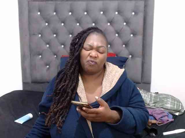 ChocSexcBeast webcam
