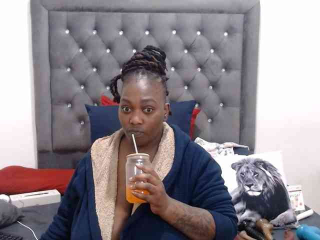 ChocSexcBeast webcam