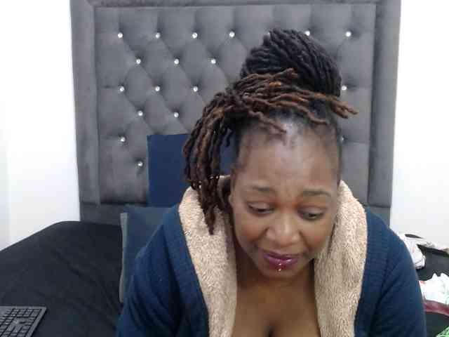 ChocSexcBeast webcam