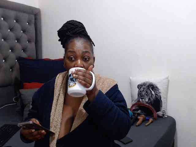ChocSexcBeast webcam