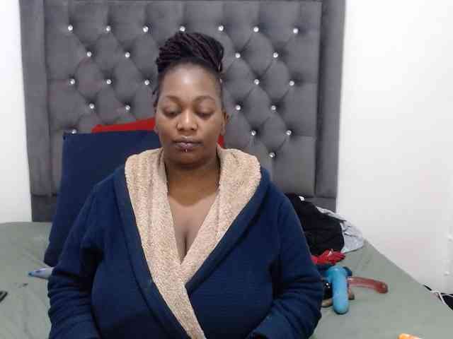 ChocSexcBeast webcam