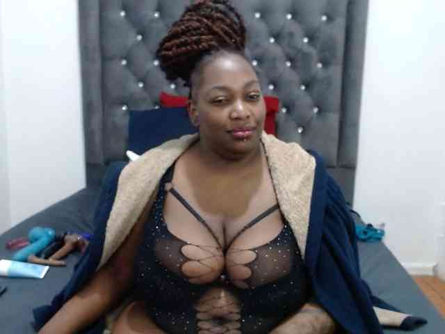 ChocSexcBeast webcam