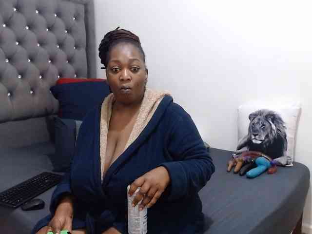 ChocSexcBeast webcam