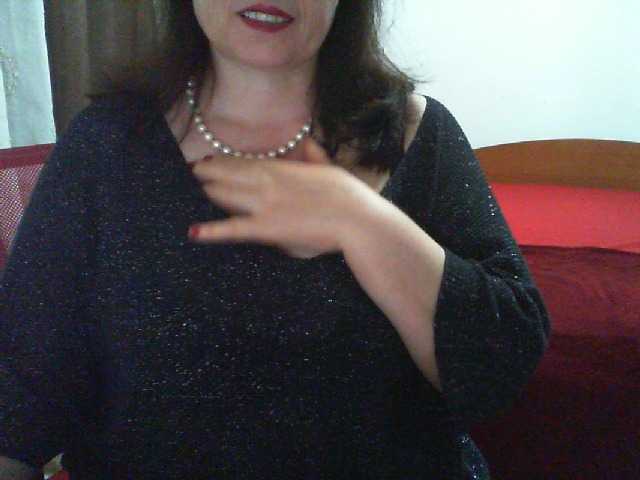 GATI, live now on BongaCams