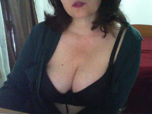 GATI live cam on BongaCams