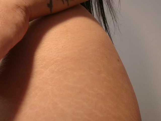 JuliianaSmit live cam on BongaCams