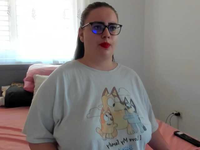 amiravyxen's BongaCams show and profile