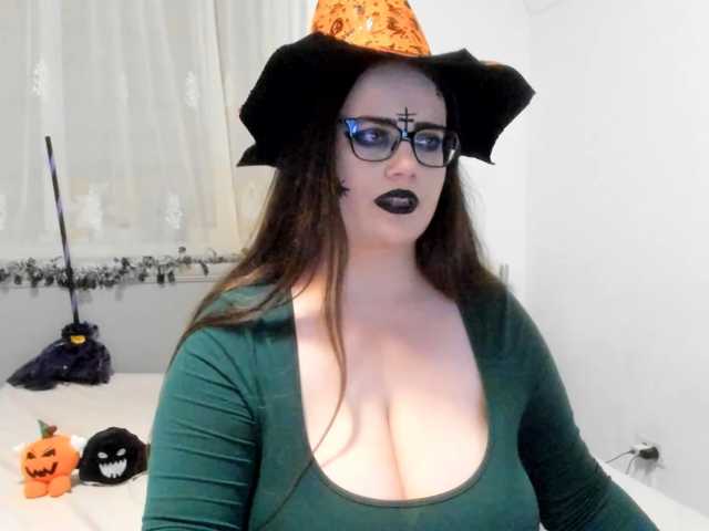 amiravyxen live cam on BongaCams