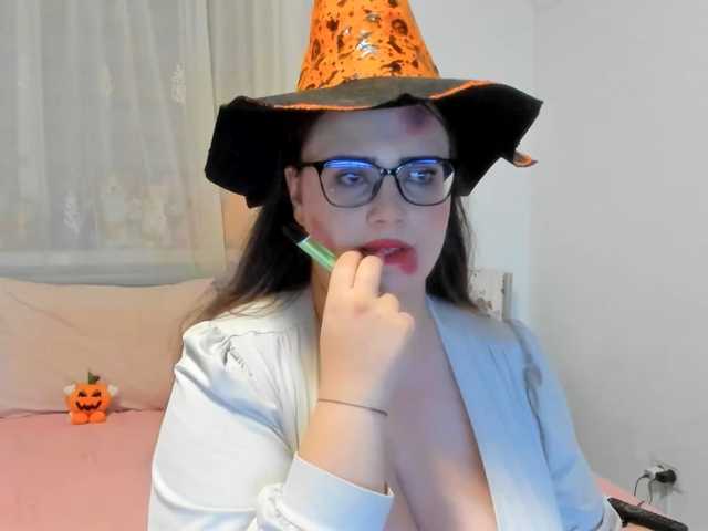amiravyxen live cam on BongaCams