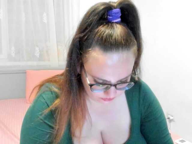 amiravyxen live cam on BongaCams
