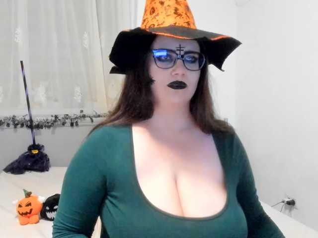 amiravyxen live cam on BongaCams