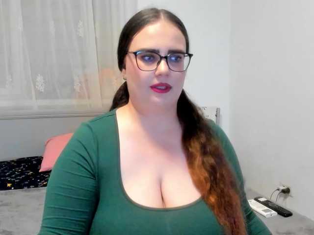 amiravyxen live cam on BongaCams