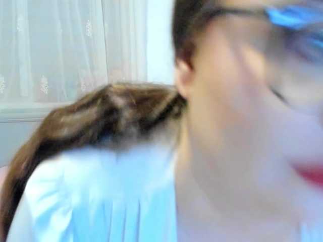 amiravyxen live cam preview