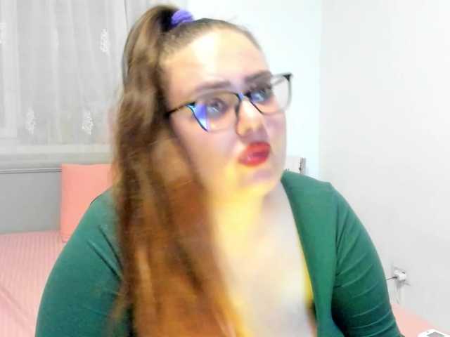 amiravyxen live cam on BongaCams