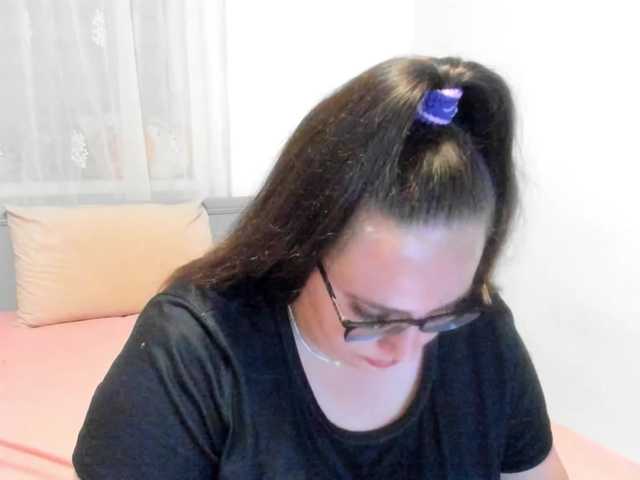 amiravyxen live cam on BongaCams