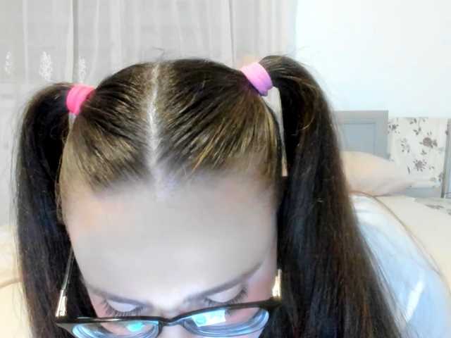 amiravyxen live cam on BongaCams