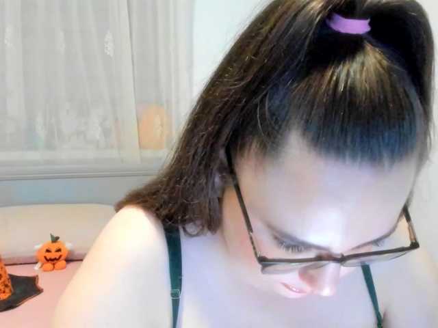 amiravyxen live cam on BongaCams