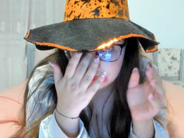 amiravyxen live cam on BongaCams