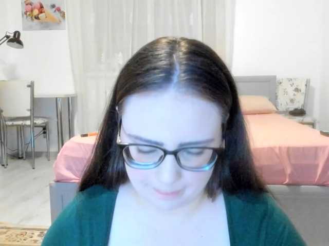 amiravyxen live cam on BongaCams