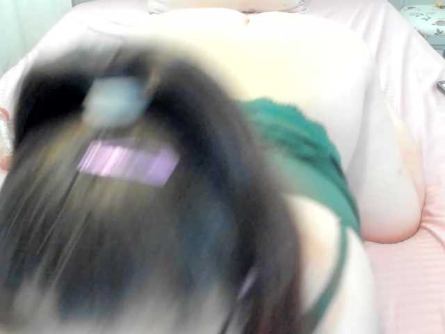amiravyxen live cam on BongaCams