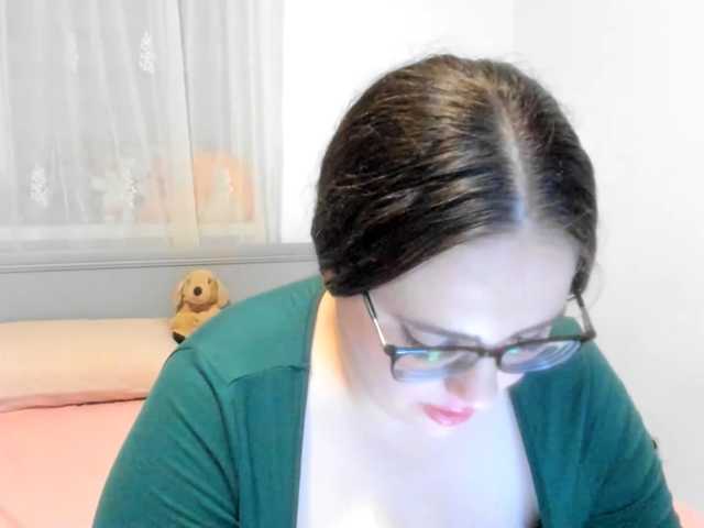 amiravyxen, en vivo ahora en BongaCams
