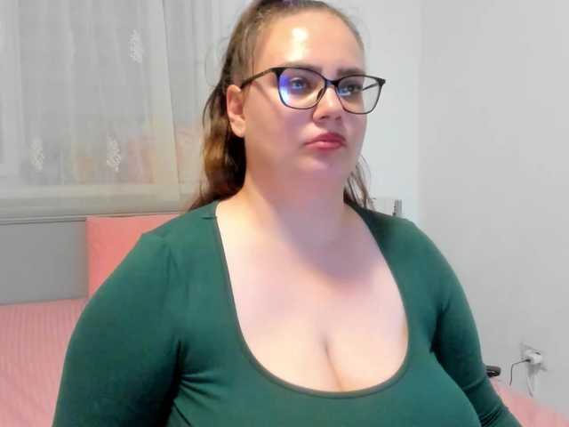 amiravyxen live cam on BongaCams