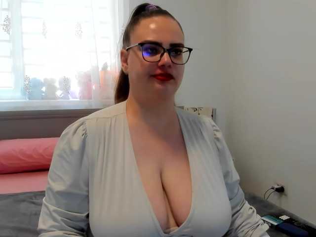 amiravyxen live cam on BongaCams