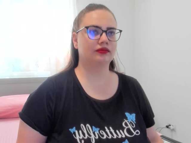 amiravyxen live cam on BongaCams