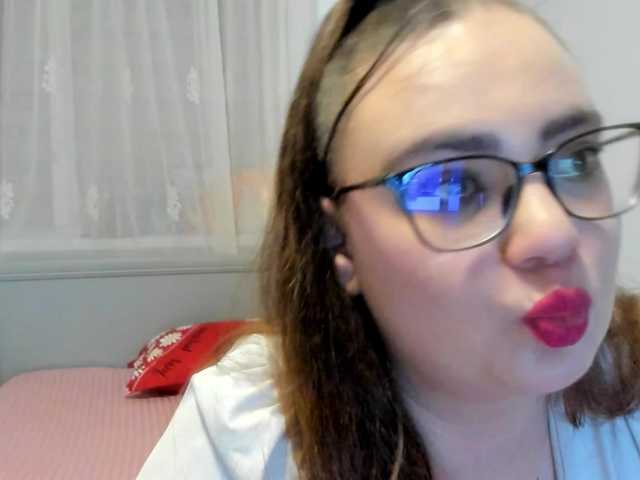 amiravyxen live cam on BongaCams