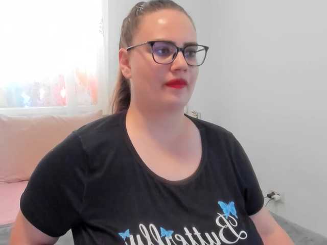 amiravyxen live cam on BongaCams