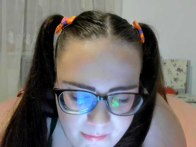 amiravyxen live cam on BongaCams