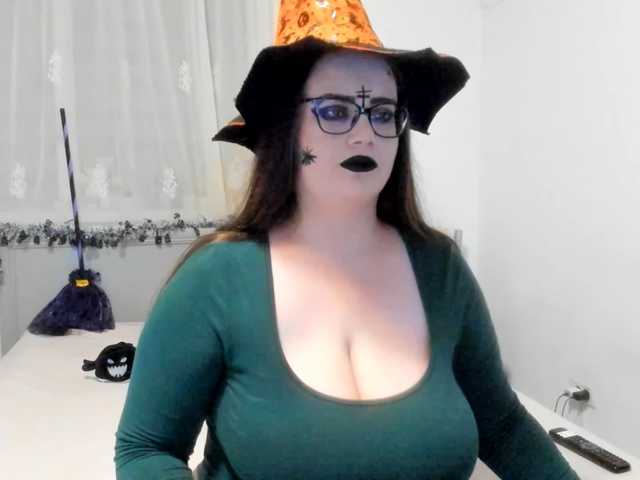 amiravyxen live cam on BongaCams