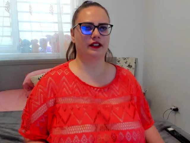 amiravyxen live webcam show