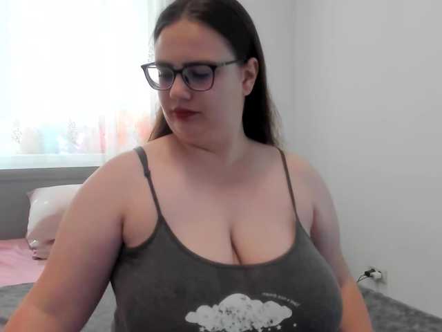 amiravyxen live cam on BongaCams
