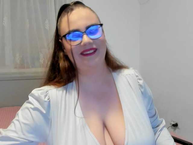 amiravyxen live cam on BongaCams