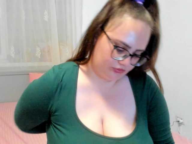 amiravyxen live cam on BongaCams