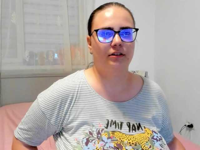 amiravyxen live cam on BongaCams