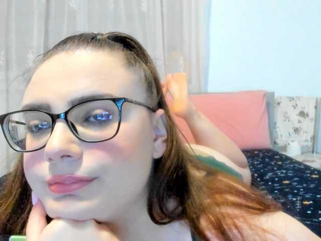 amiravyxen live cam on BongaCams