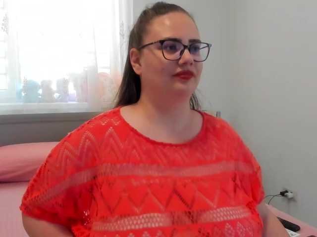 amiravyxen live webcam show
