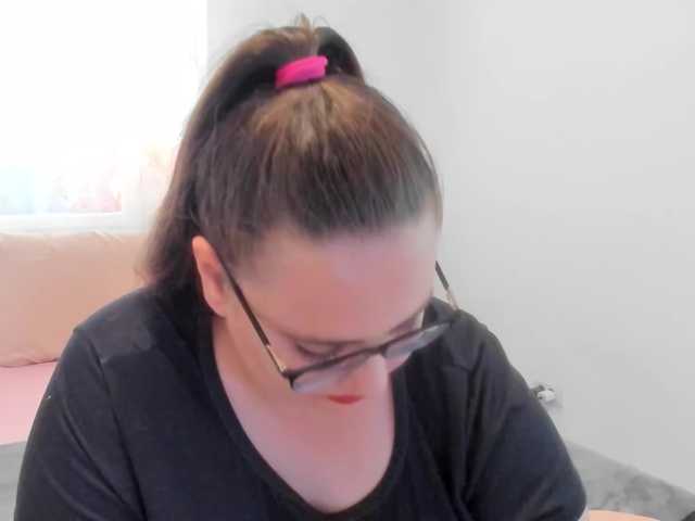 amiravyxen live cam on BongaCams