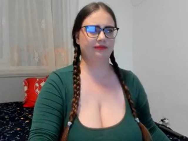 amiravyxen live cam on BongaCams