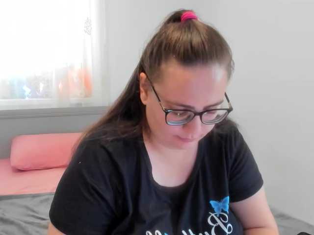 amiravyxen live cam on BongaCams
