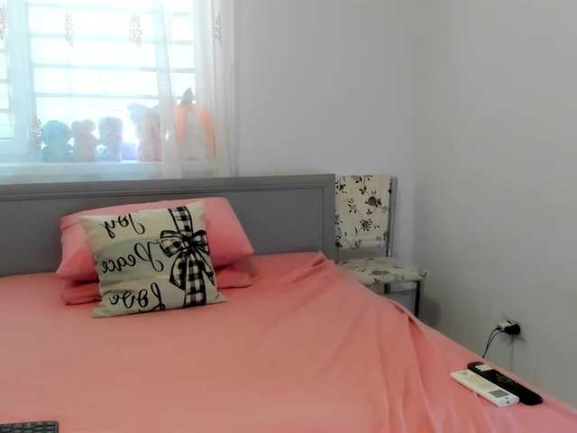 amiravyxen live cam on BongaCams