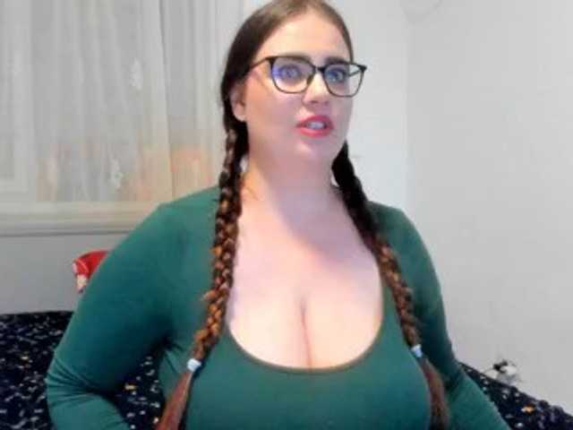 amiravyxen live cam on BongaCams