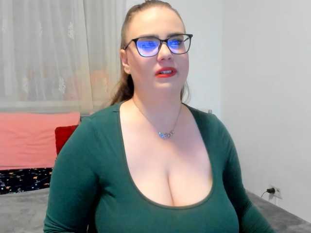 amiravyxen live cam on BongaCams