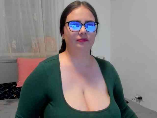 amiravyxen webcam