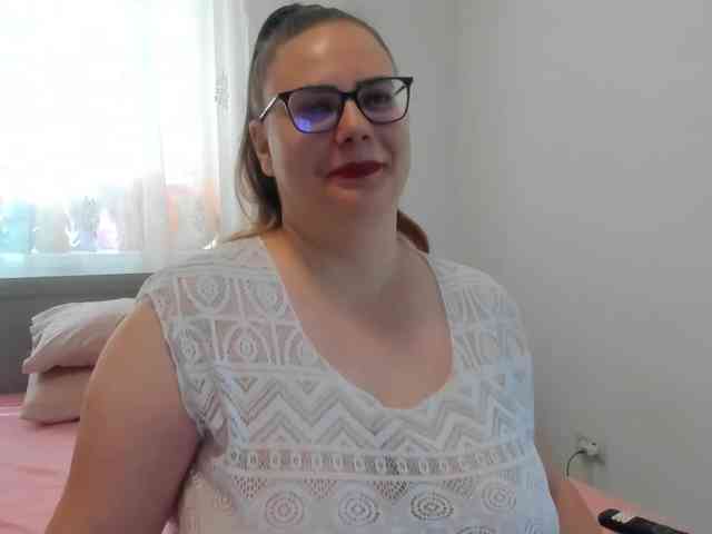 amiravyxen webcam