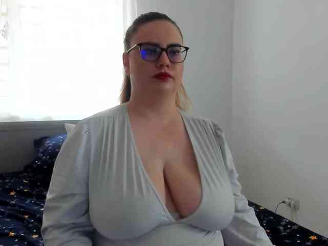 amiravyxen webcam