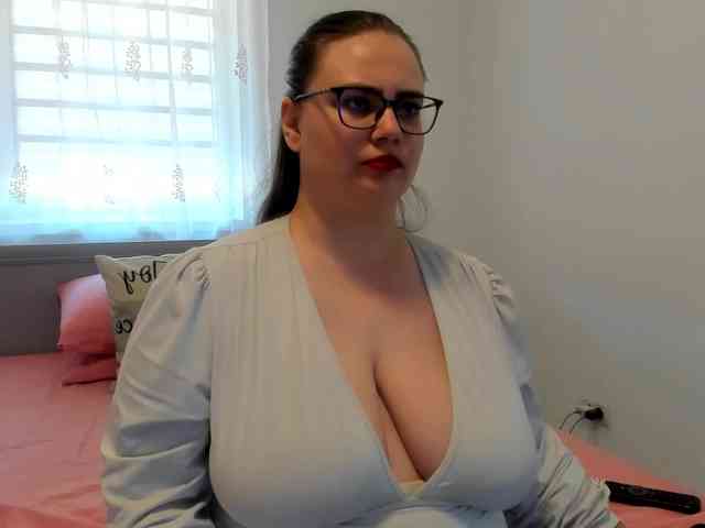 amiravyxen webcam