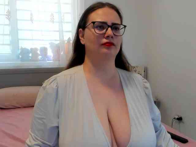 amiravyxen webcam